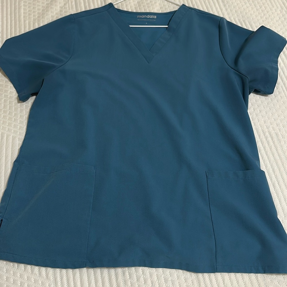 Mandala scrubs - size large